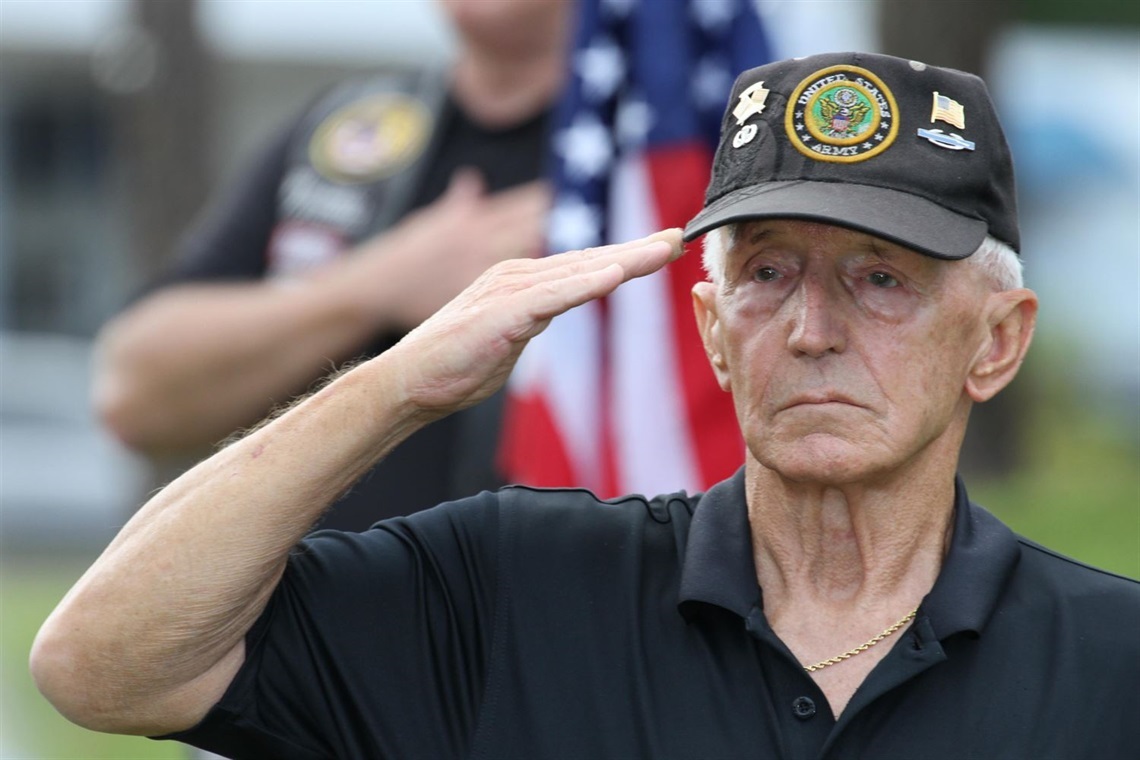 memorial-day-veterans-day.jpg