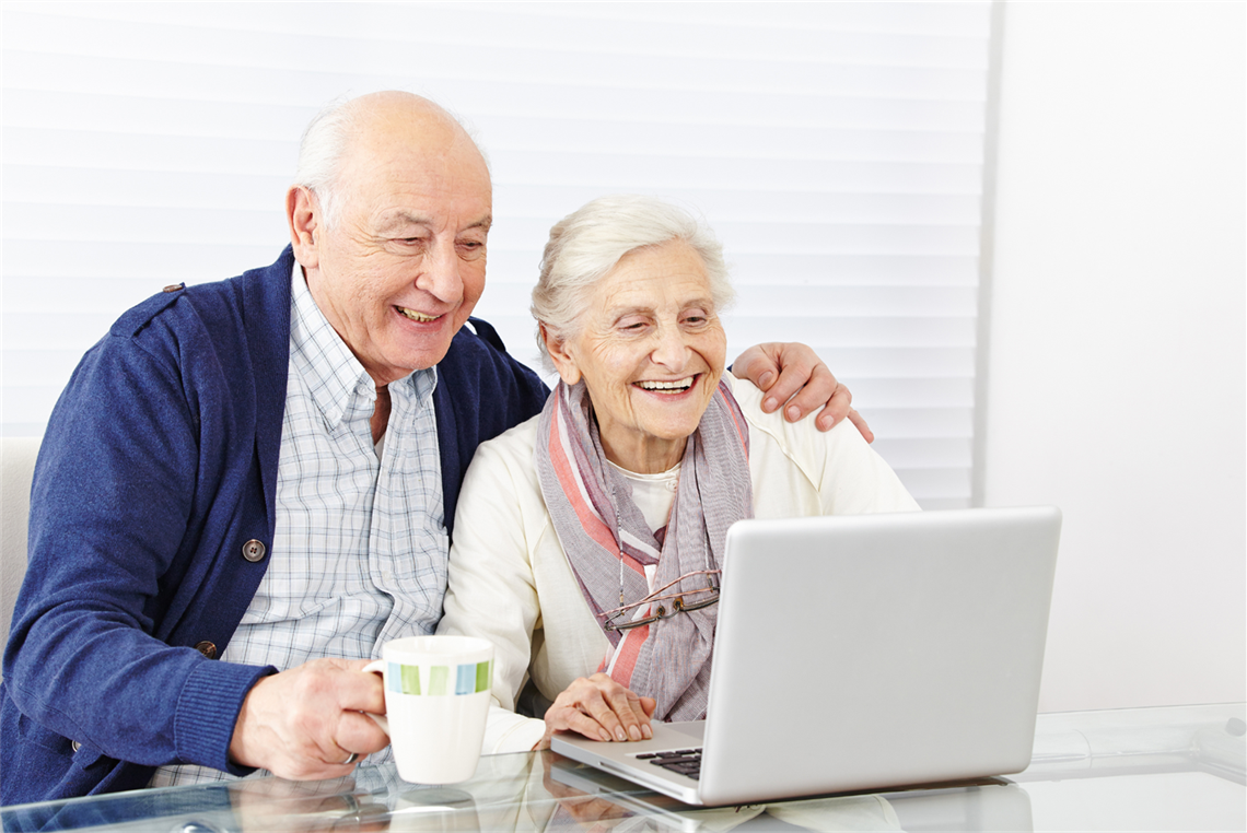People on computer