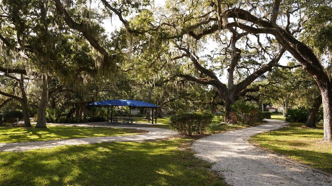 Image of pavilion at Bayview Park